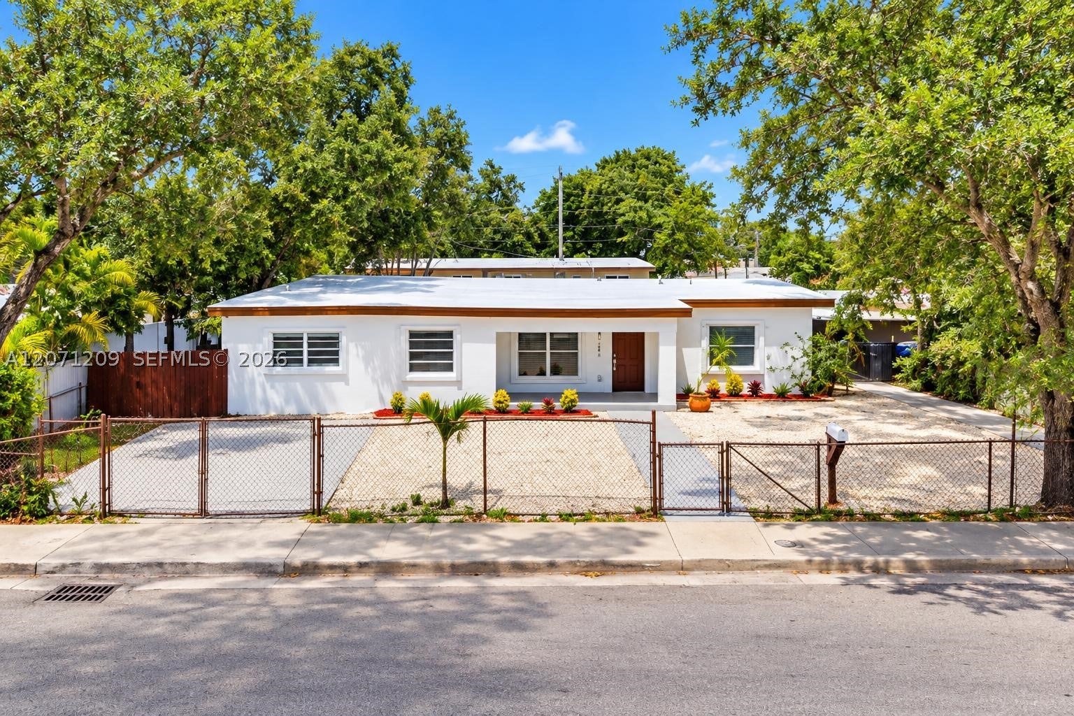 2101 NW 93rd Ter