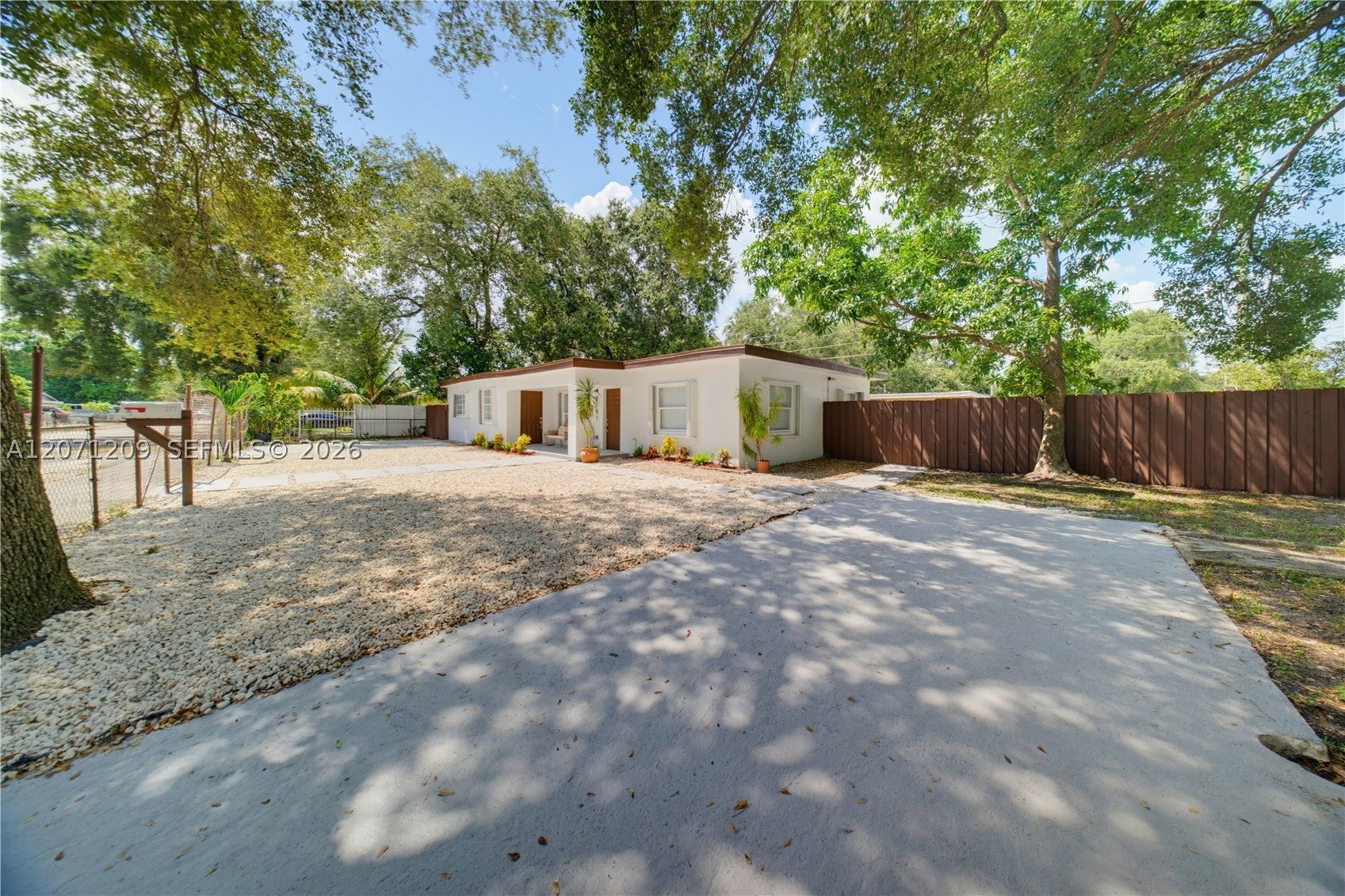 2101 NW 93rd Ter