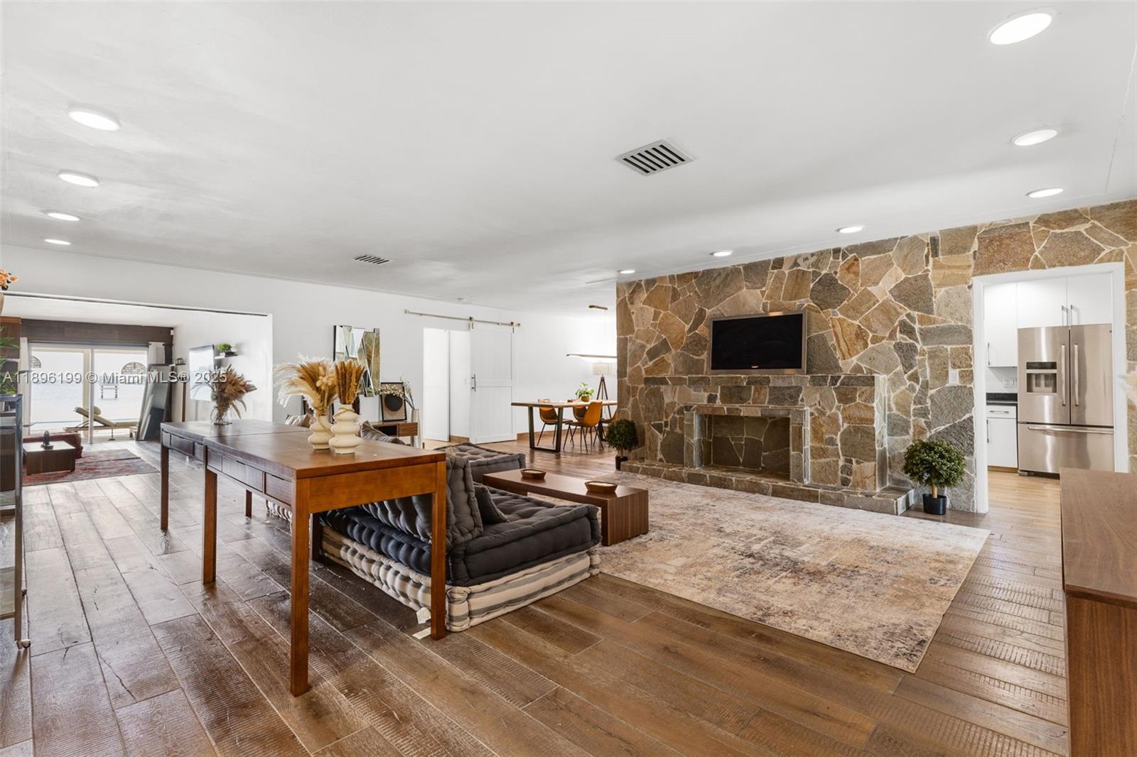 BISCAYNE BEACH-3RD ADDN - Residential Lease