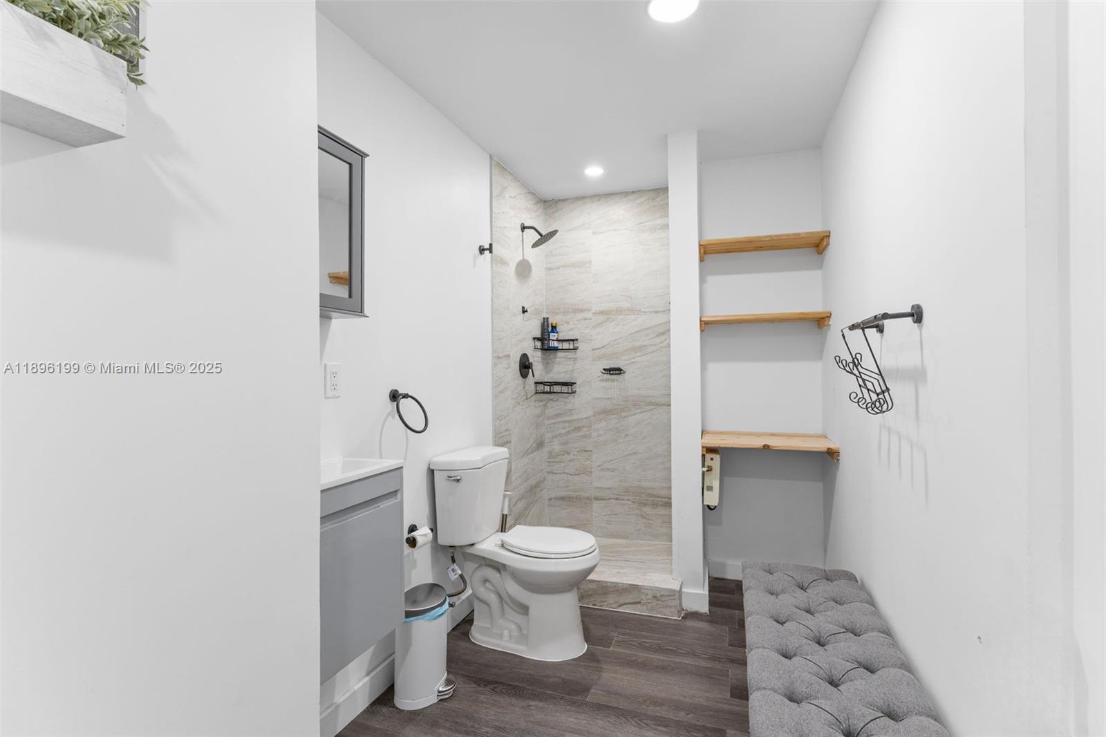 BISCAYNE BEACH-3RD ADDN - Residential Lease