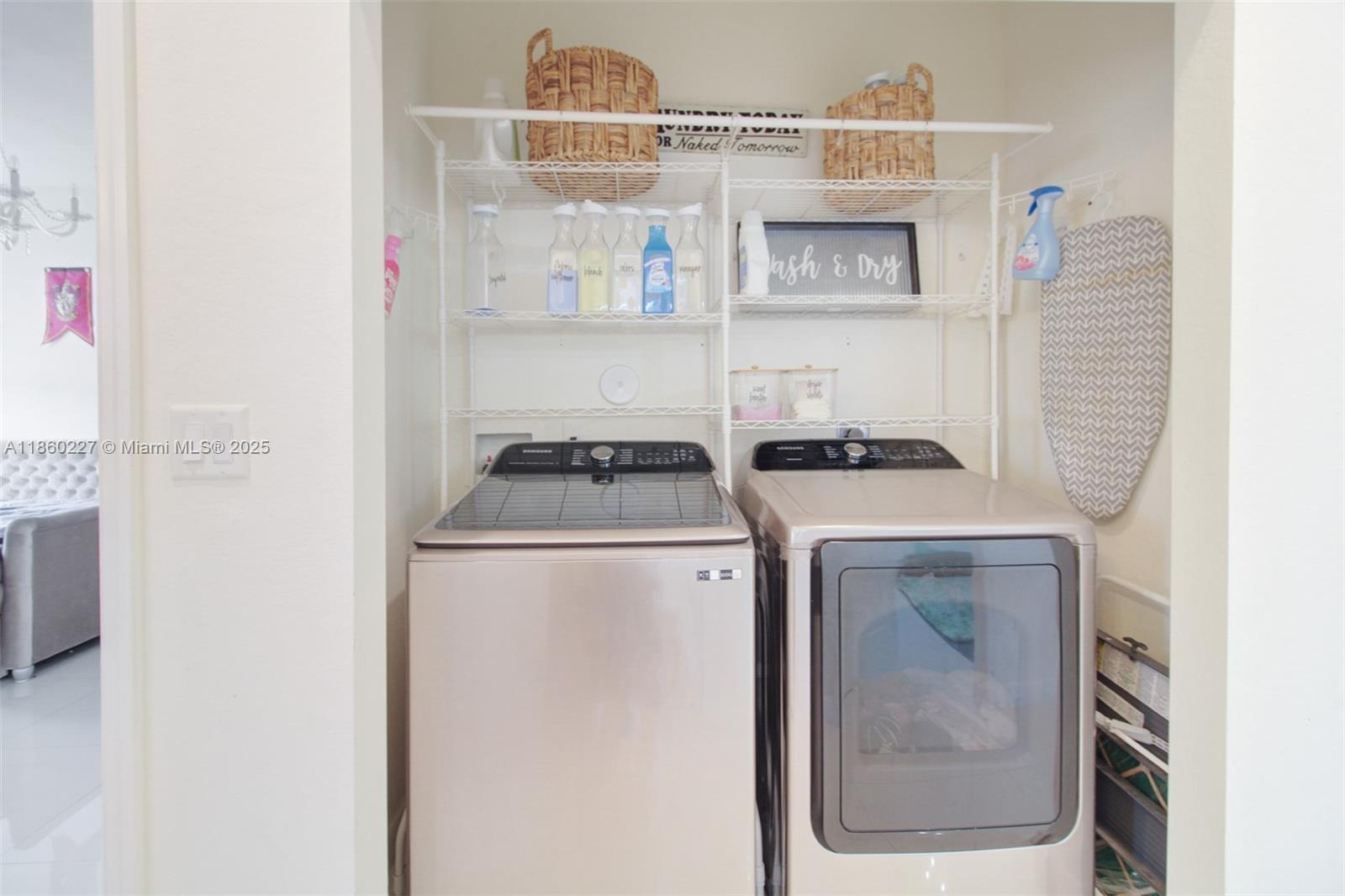 FERNANDOS PLACE - Residential