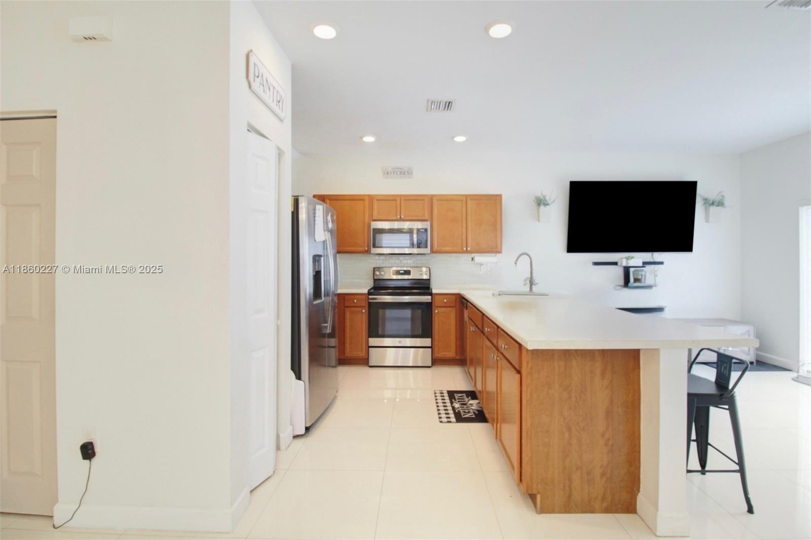 277 SE 31st Ave
