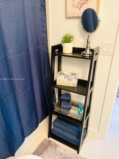 1419 WEST CONDO - Residential