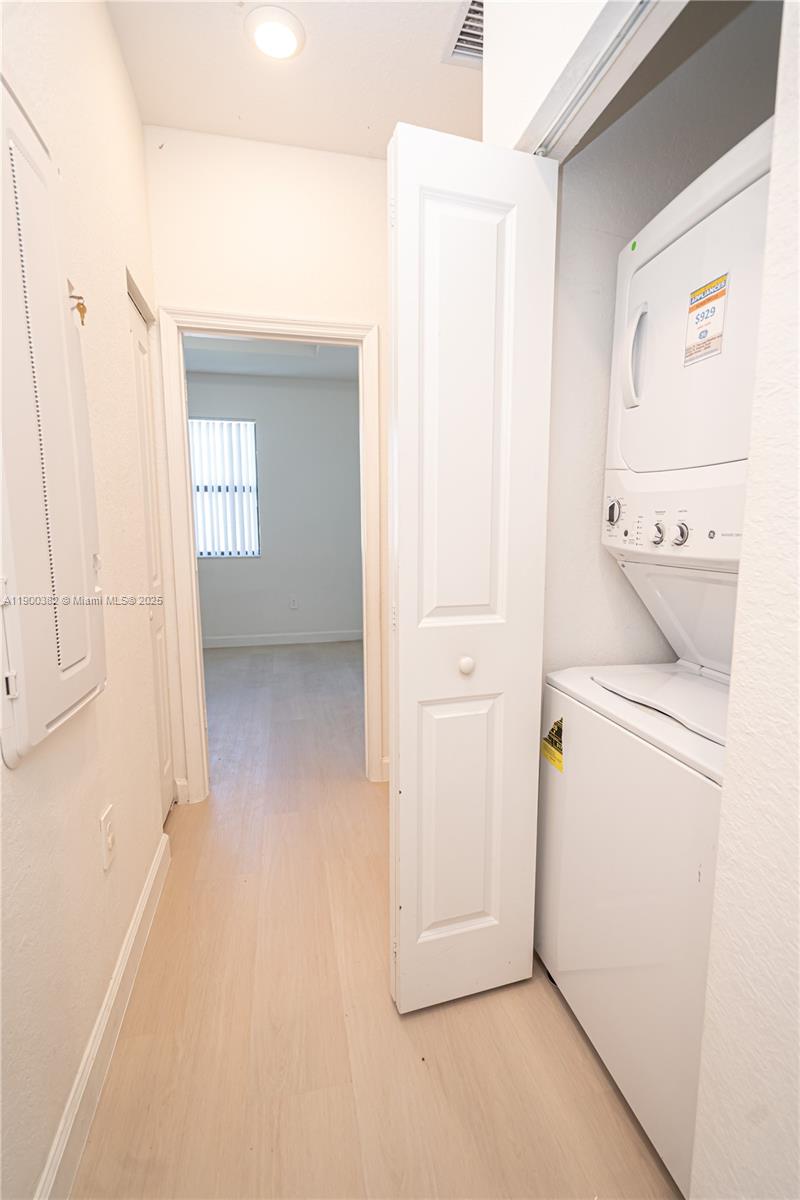 PINE ISLE - Residential Lease