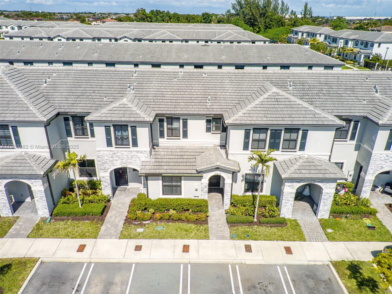 PINE ISLE - Residential Lease