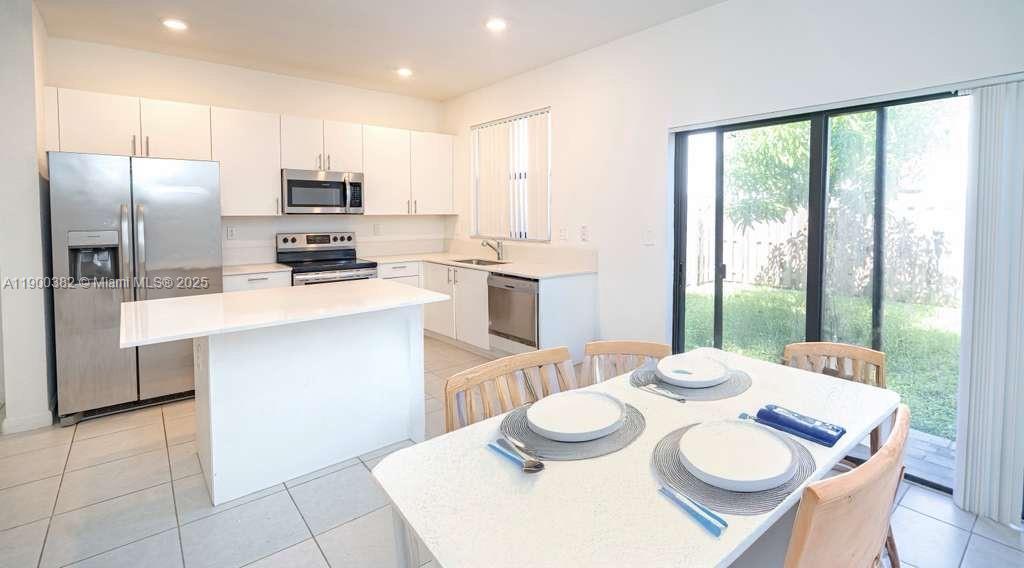 PINE ISLE - Residential Lease