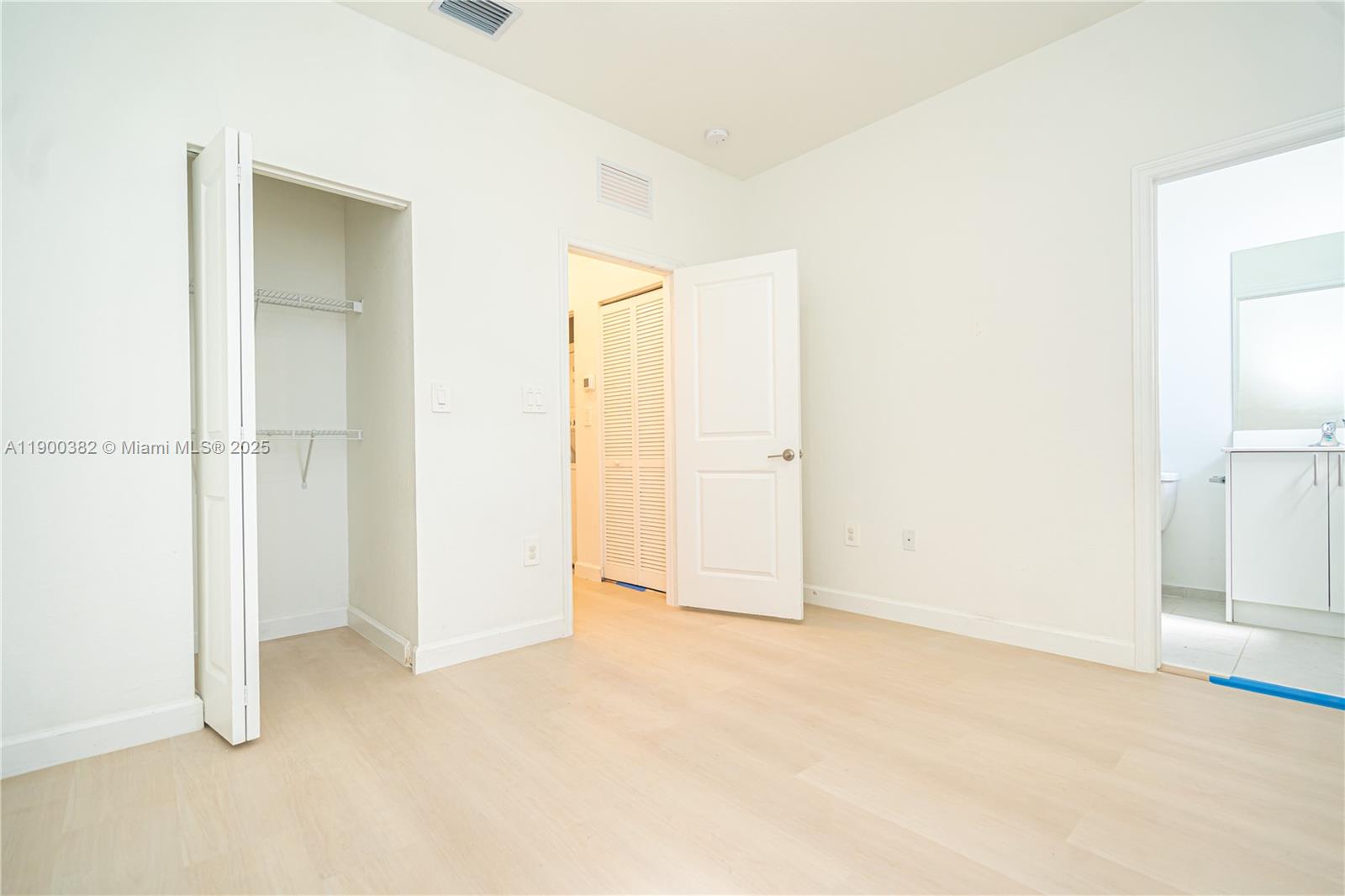 PINE ISLE - Residential Lease