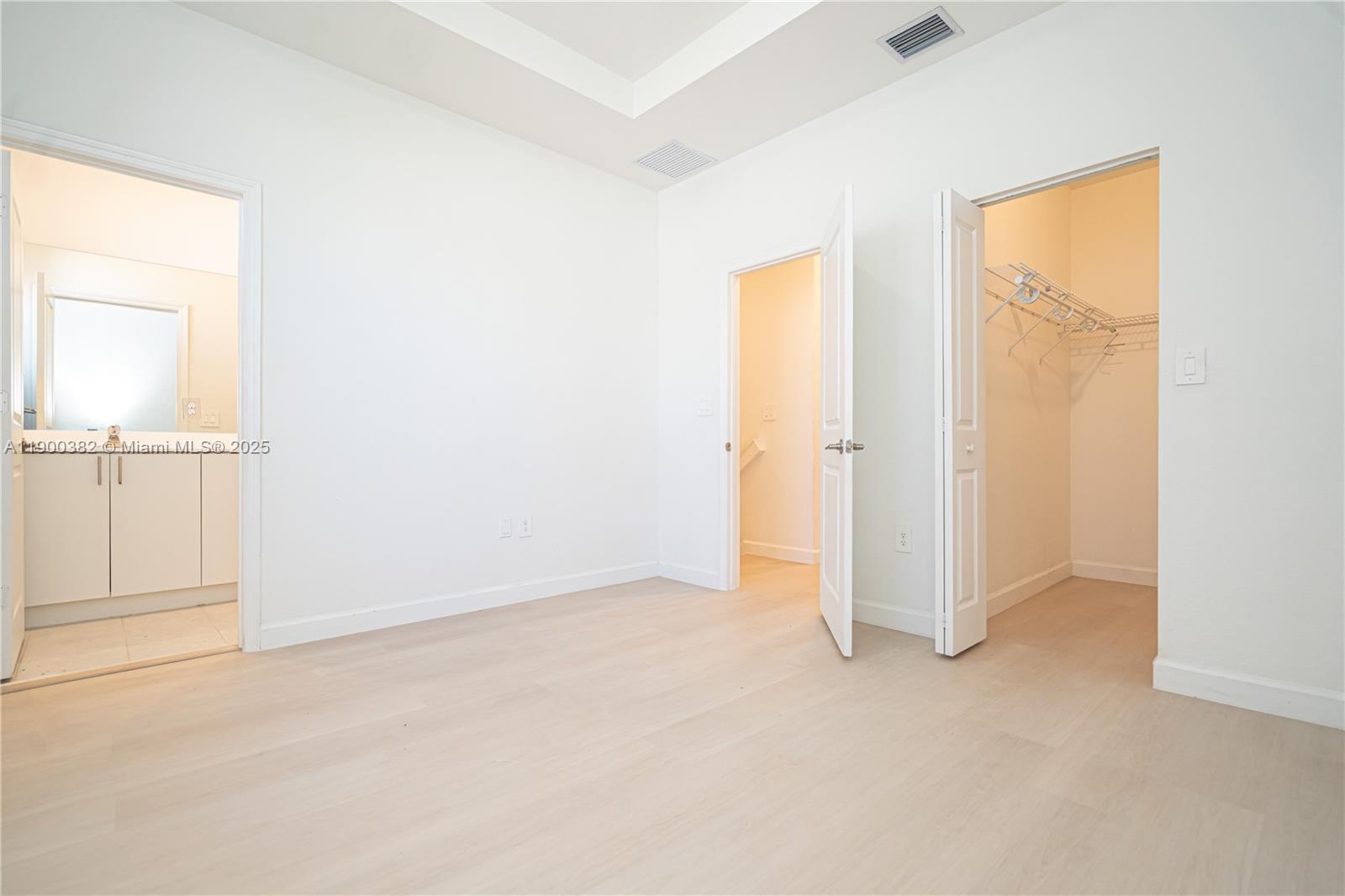 PINE ISLE - Residential Lease