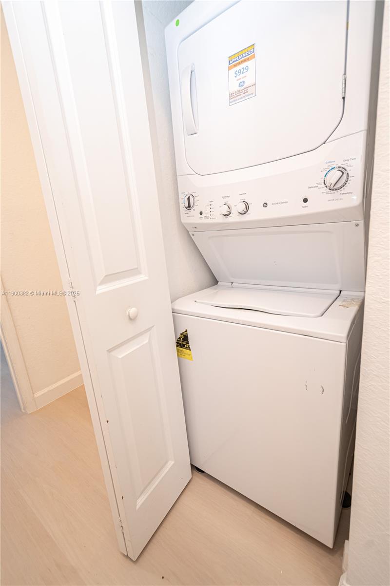 PINE ISLE - Residential Lease