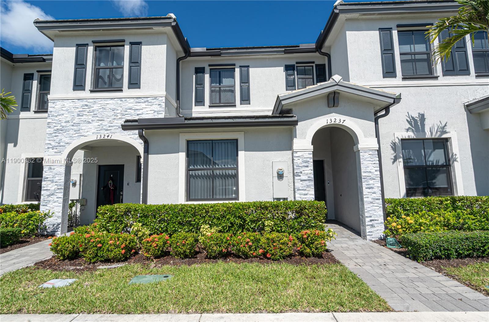 PINE ISLE - Residential Lease