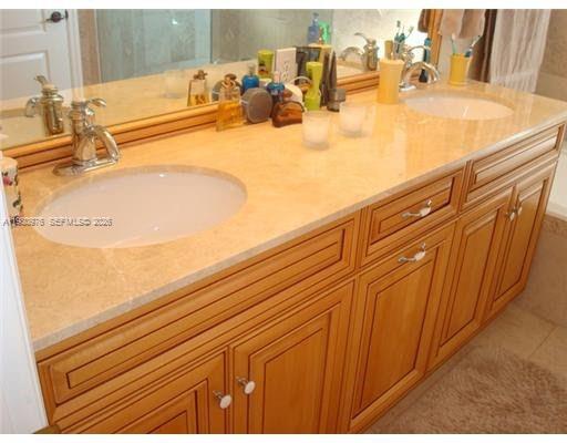 DORAL LANDINGS EAST - Residential Lease