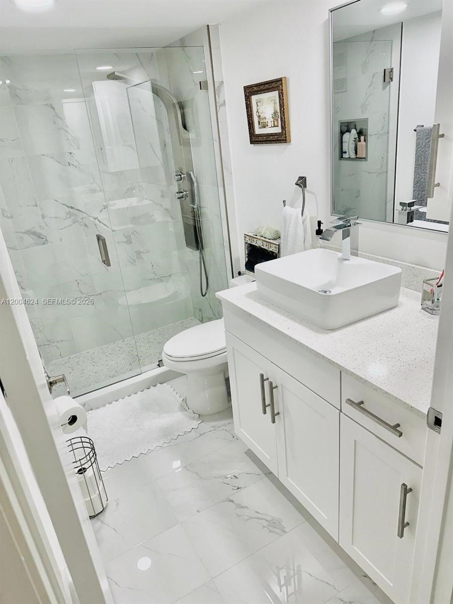 CONDO 18 OF WHITEHALL CON - Residential