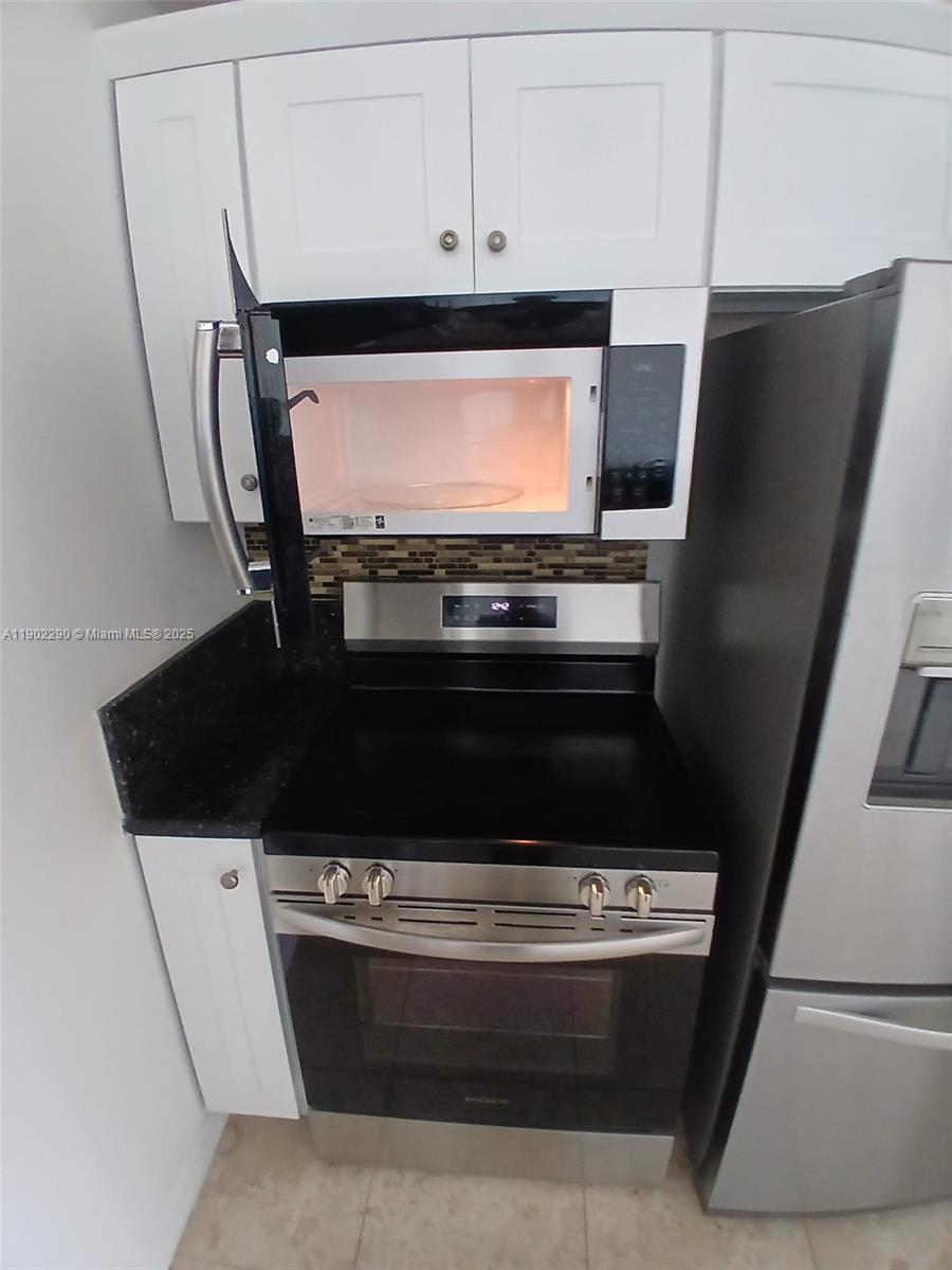 BROADMOOR SUB - Residential Lease