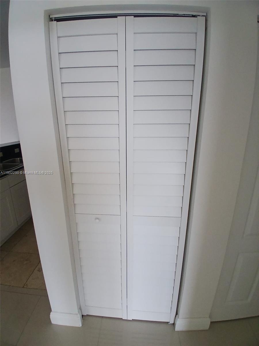 BROADMOOR SUB - Residential Lease