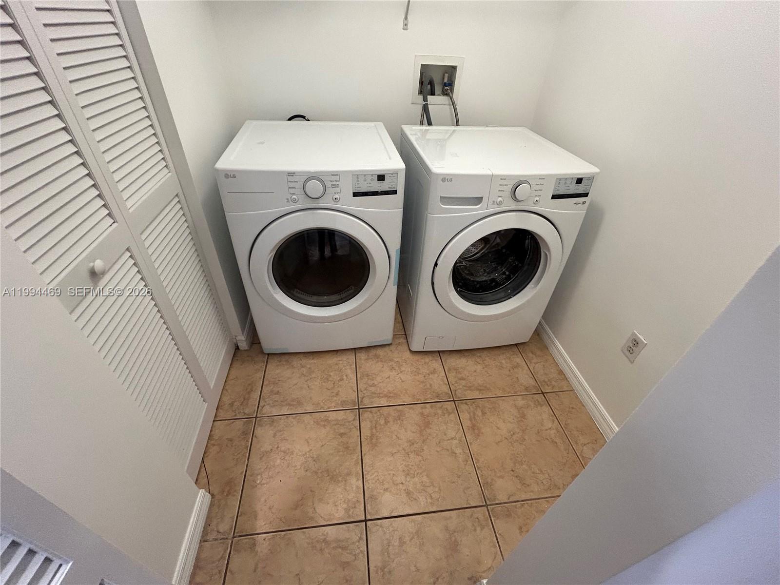 KEYSTONE PARK CONDO - Residential Lease