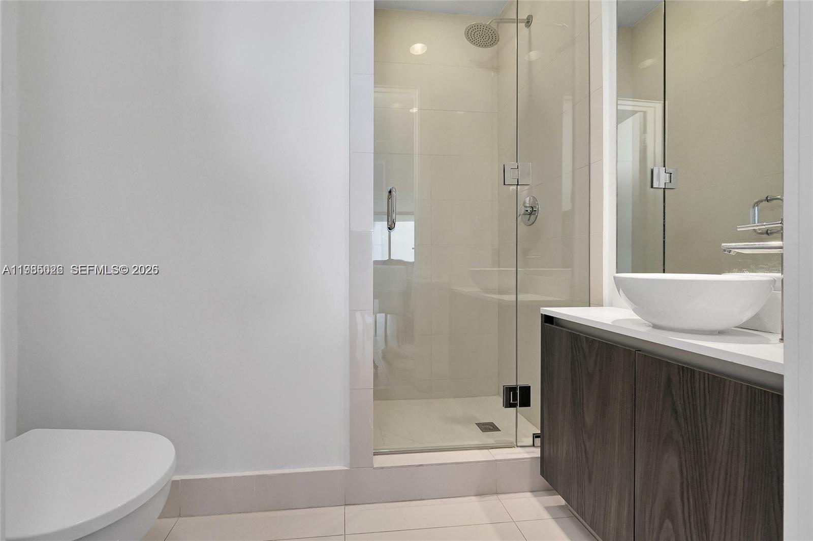 GRAN PARAISO CONDO - Residential Lease