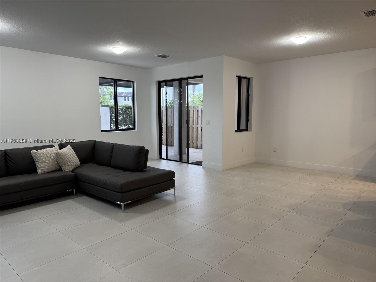 CENTURY GARDEN SOUTH - Residential