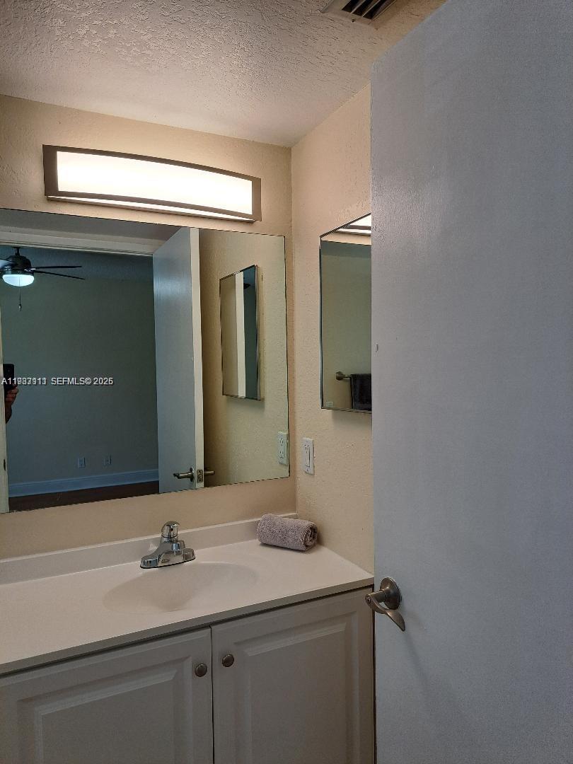 PALM BEACH PLACE CONDO - Residential Lease