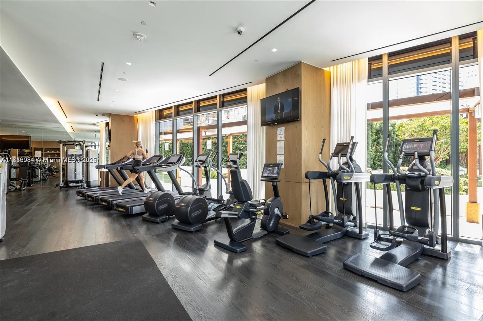 801 SMA DESIGNER SUITES C - Residential