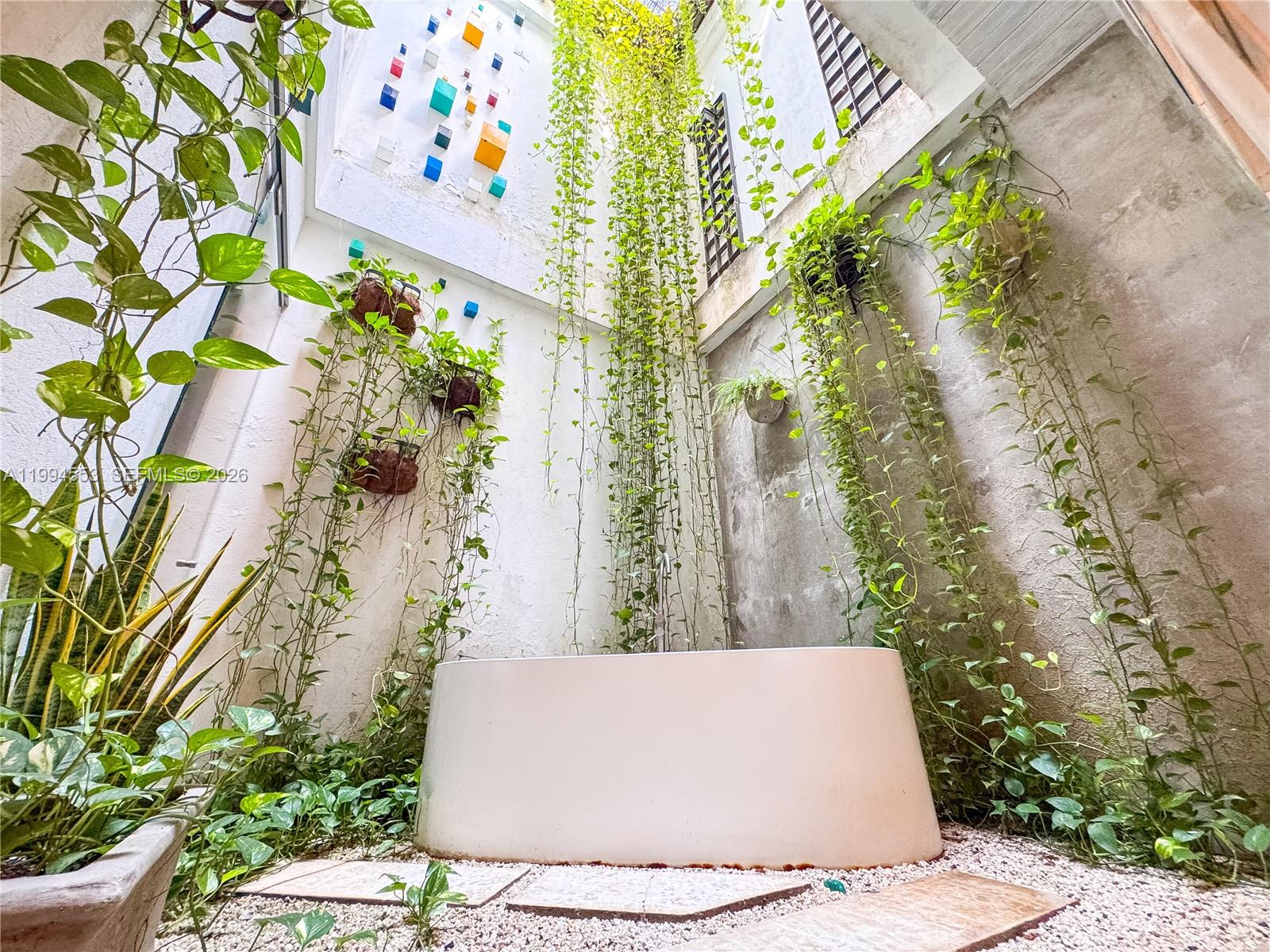 Getsemaní - Residential Income