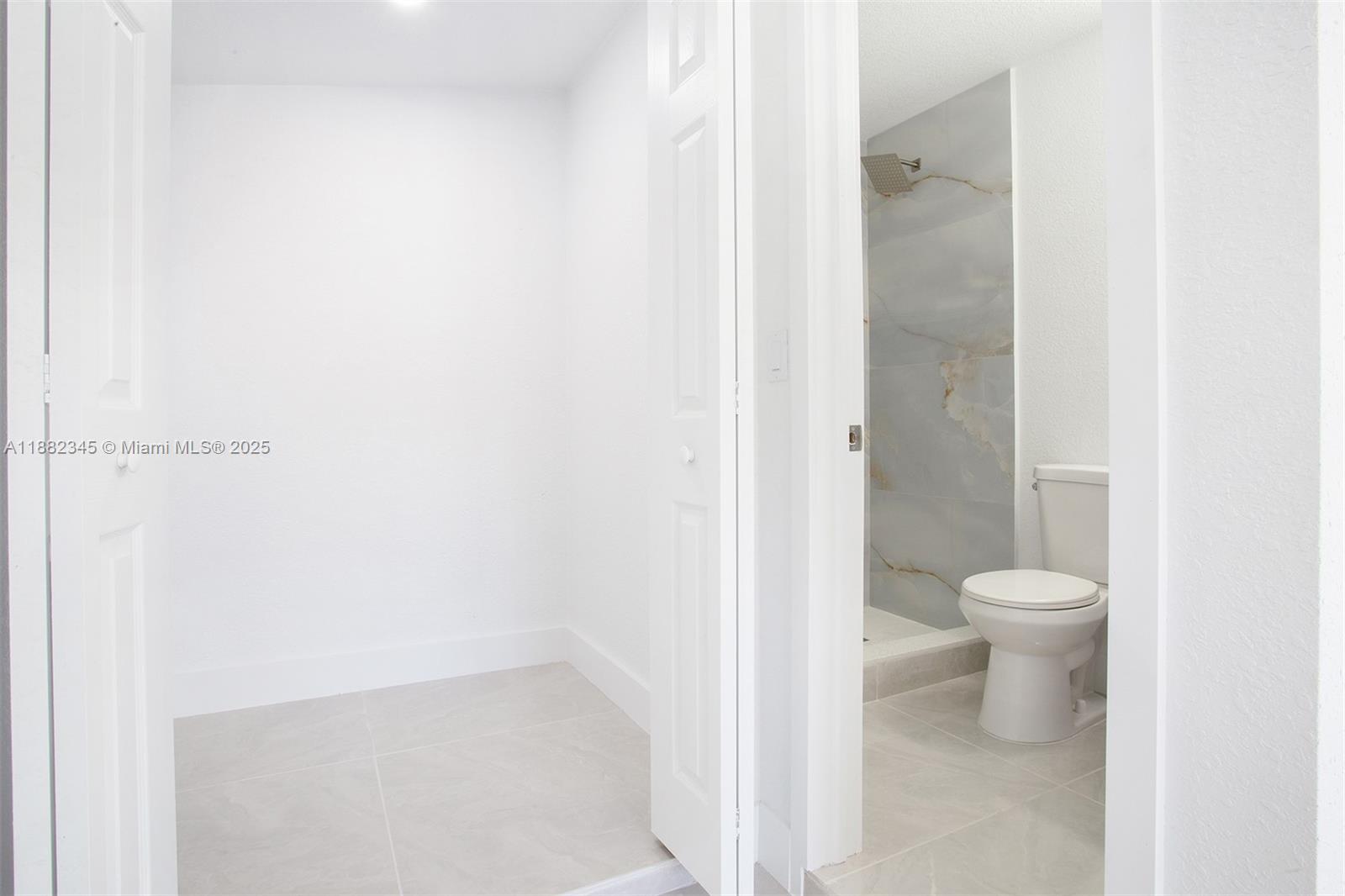 HIGHLAND MANOR SEC 5 - Residential Lease
