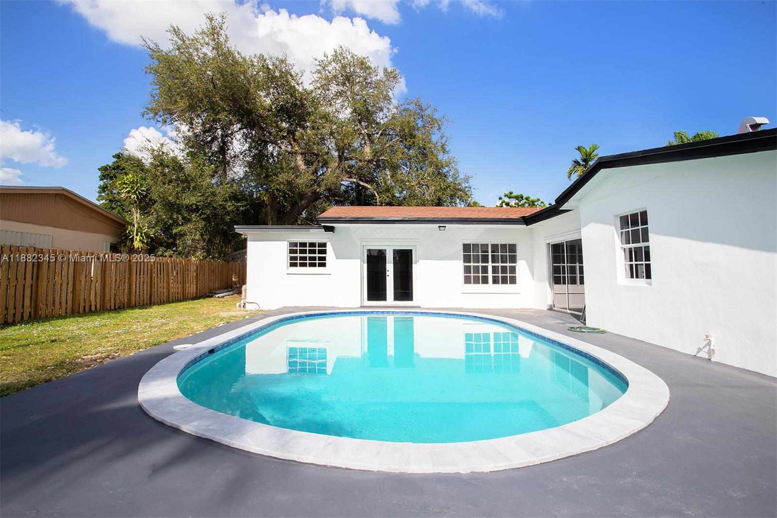 HIGHLAND MANOR SEC 5 - Residential Lease