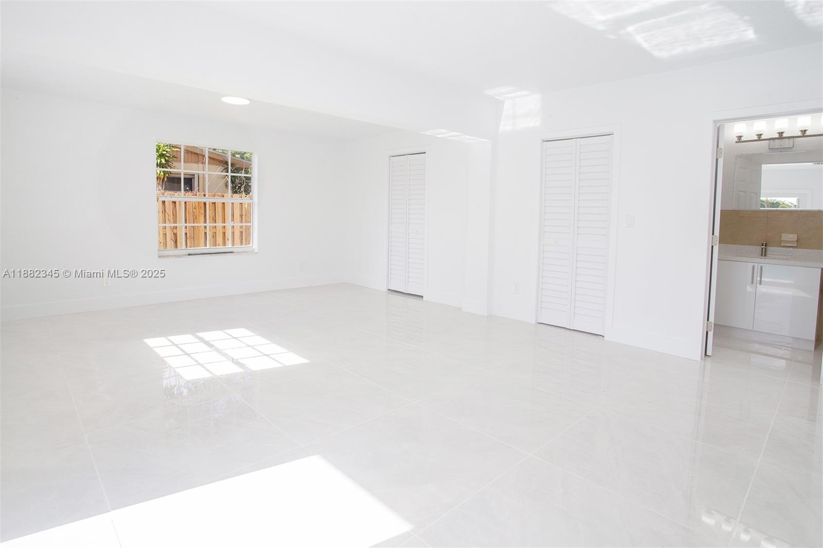 HIGHLAND MANOR SEC 5 - Residential Lease