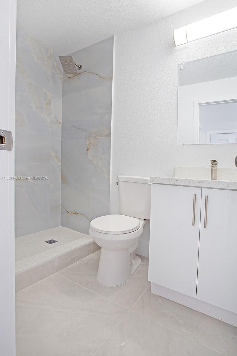 HIGHLAND MANOR SEC 5 - Residential Lease