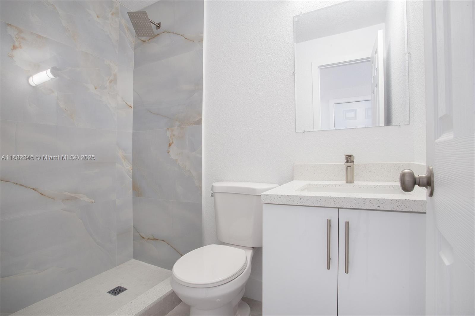 HIGHLAND MANOR SEC 5 - Residential Lease