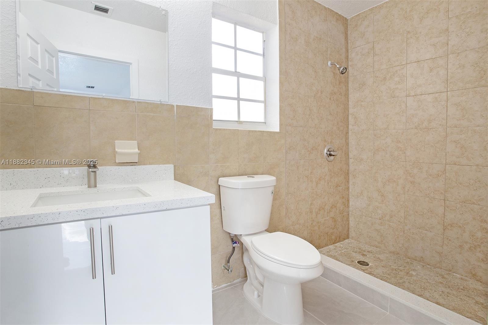 HIGHLAND MANOR SEC 5 - Residential Lease
