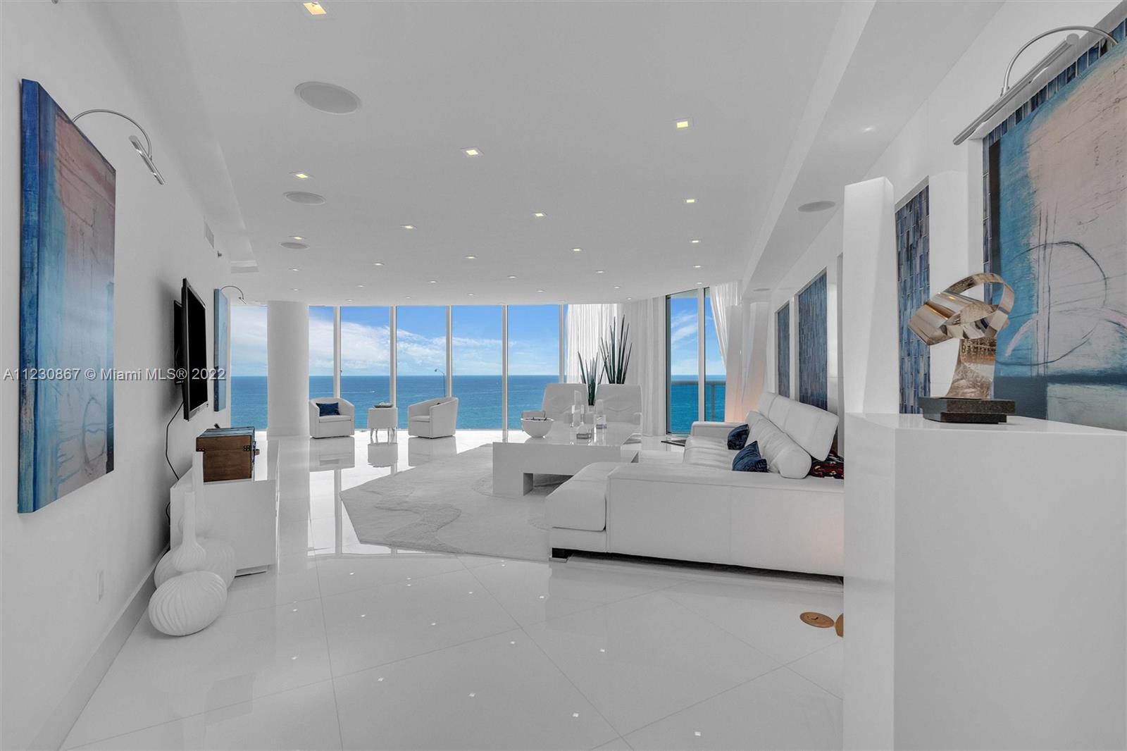 Trump Hollywood - Residential