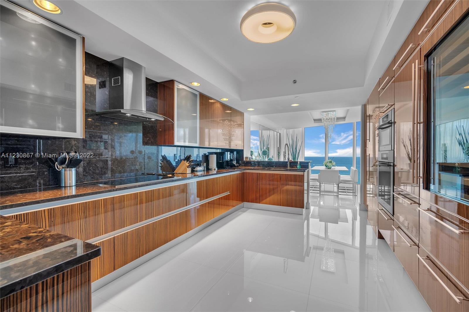 Trump Hollywood - Residential