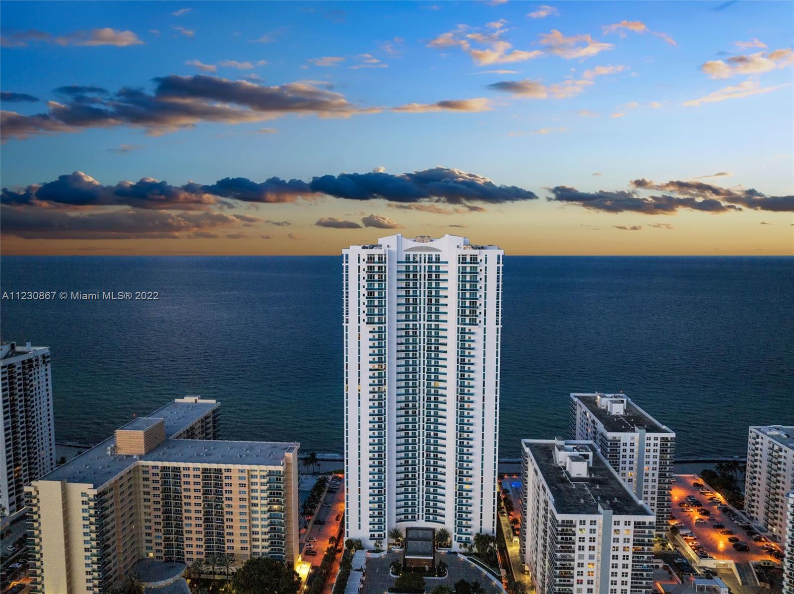 Trump Hollywood - Residential