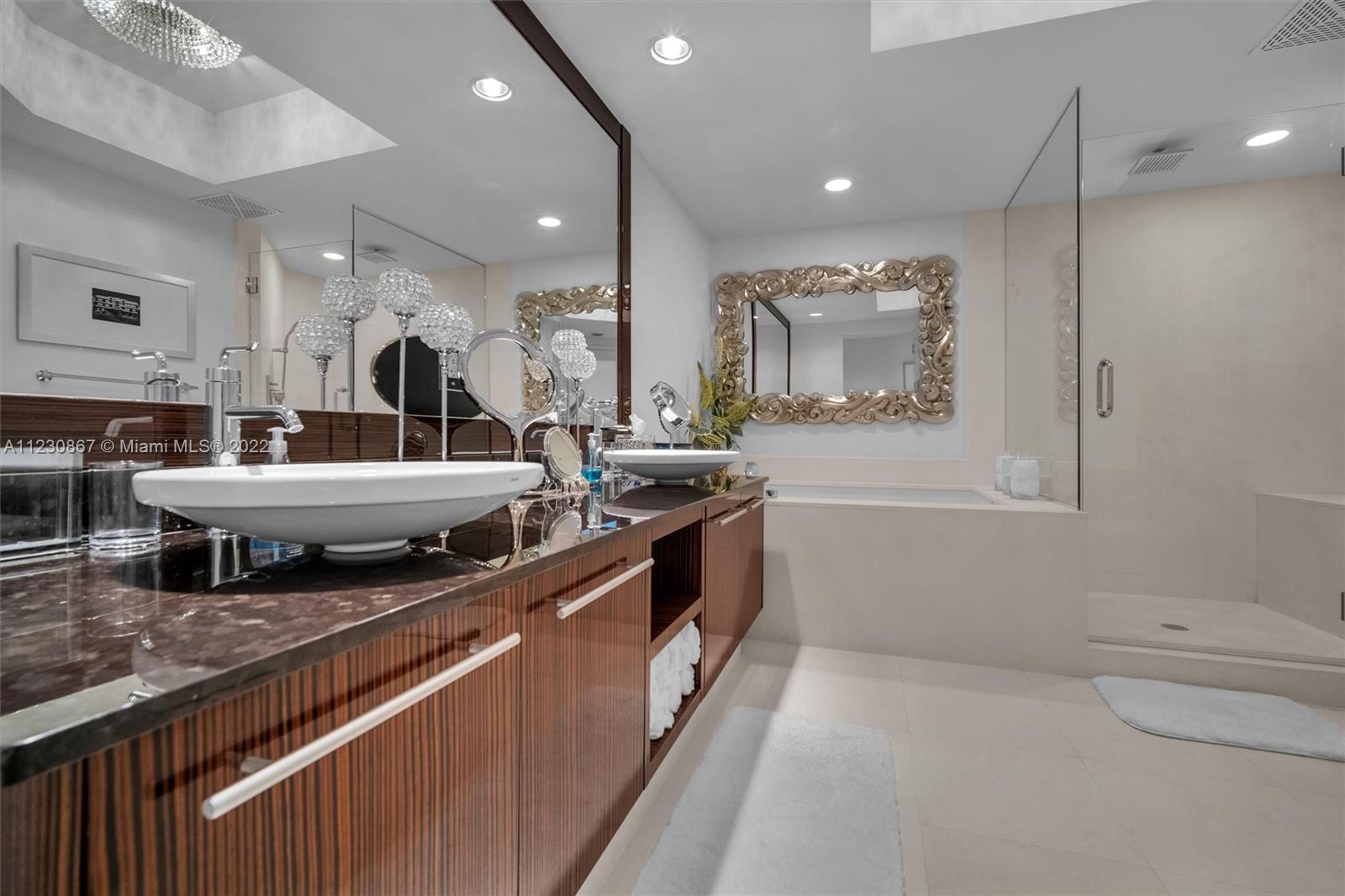 Trump Hollywood - Residential