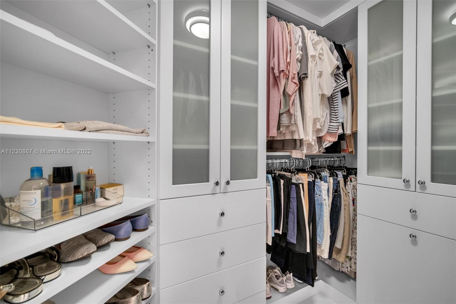 Trump Hollywood - Residential