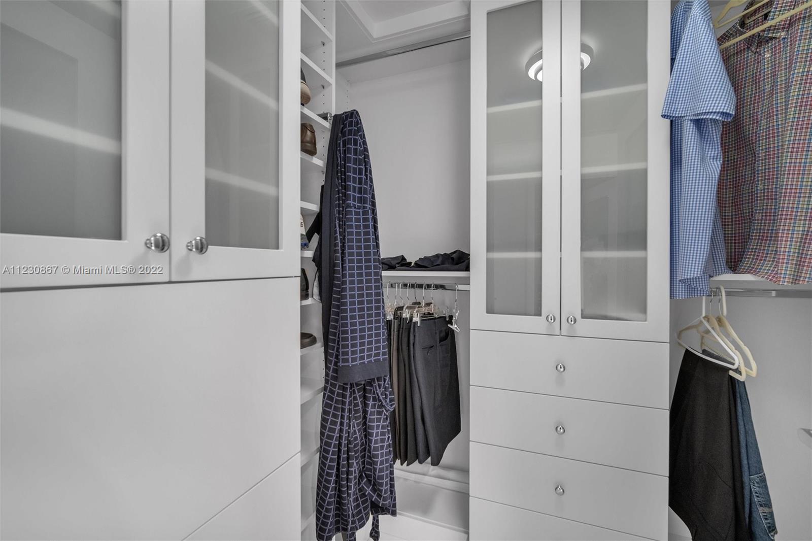 Trump Hollywood - Residential