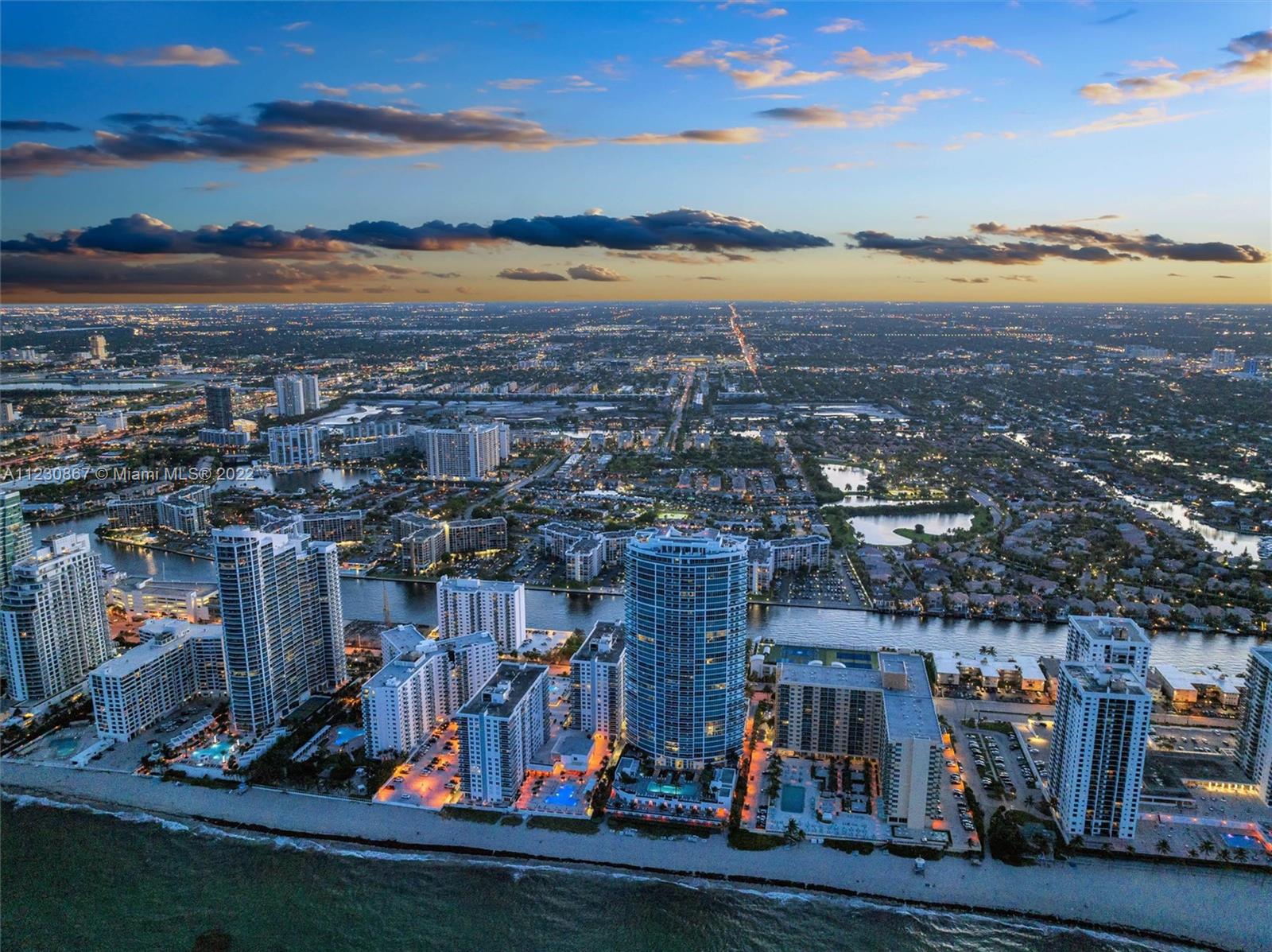 Trump Hollywood - Residential