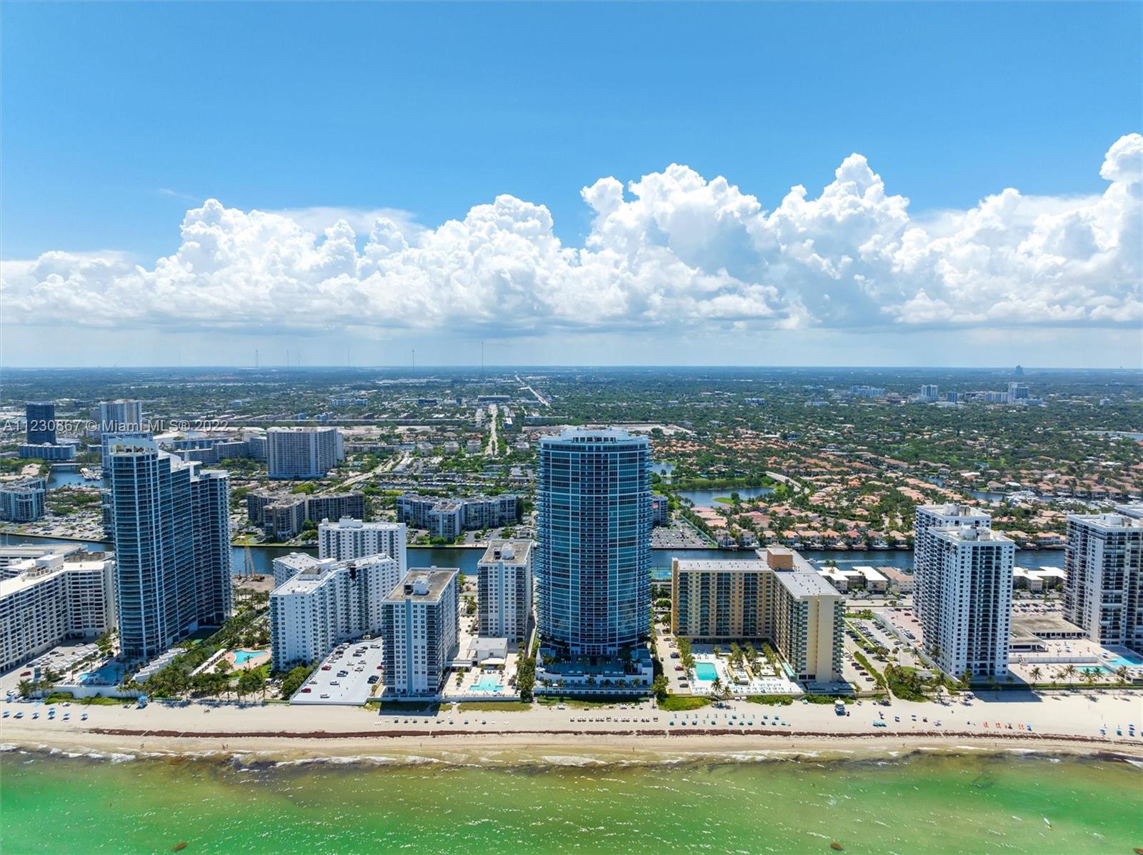 Trump Hollywood - Residential