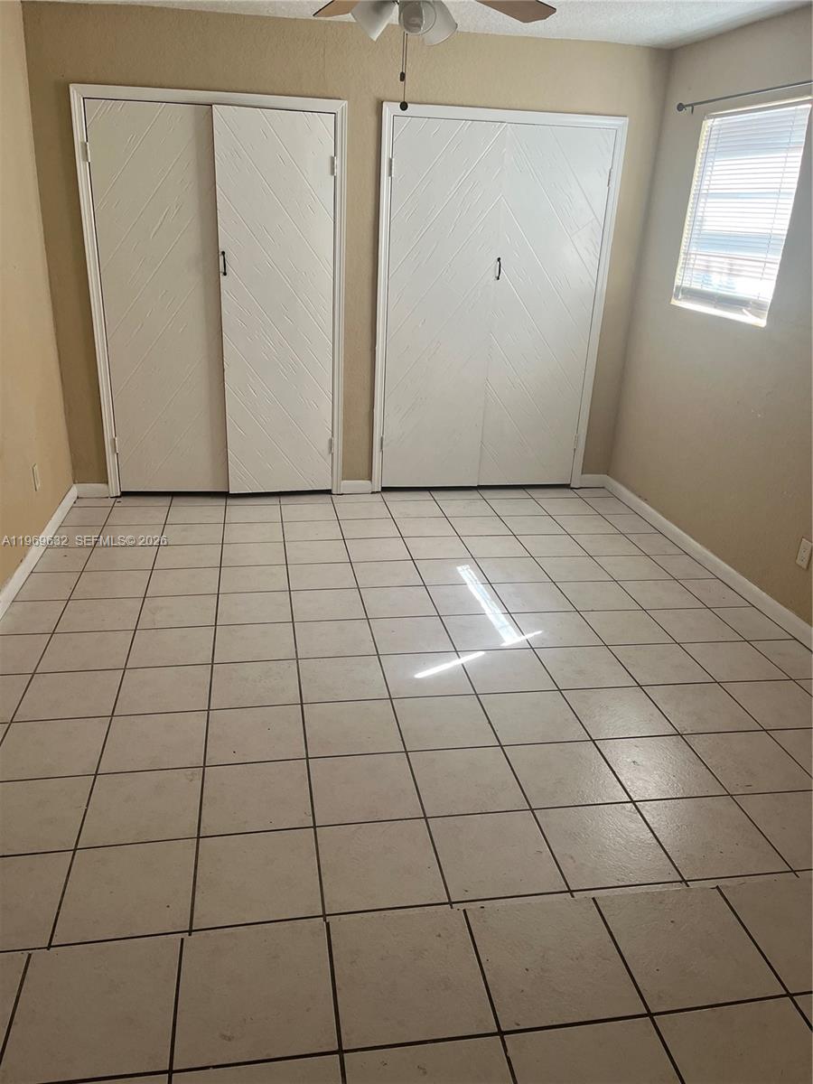 COURTS OF INVERRARY PHASE - Residential Lease