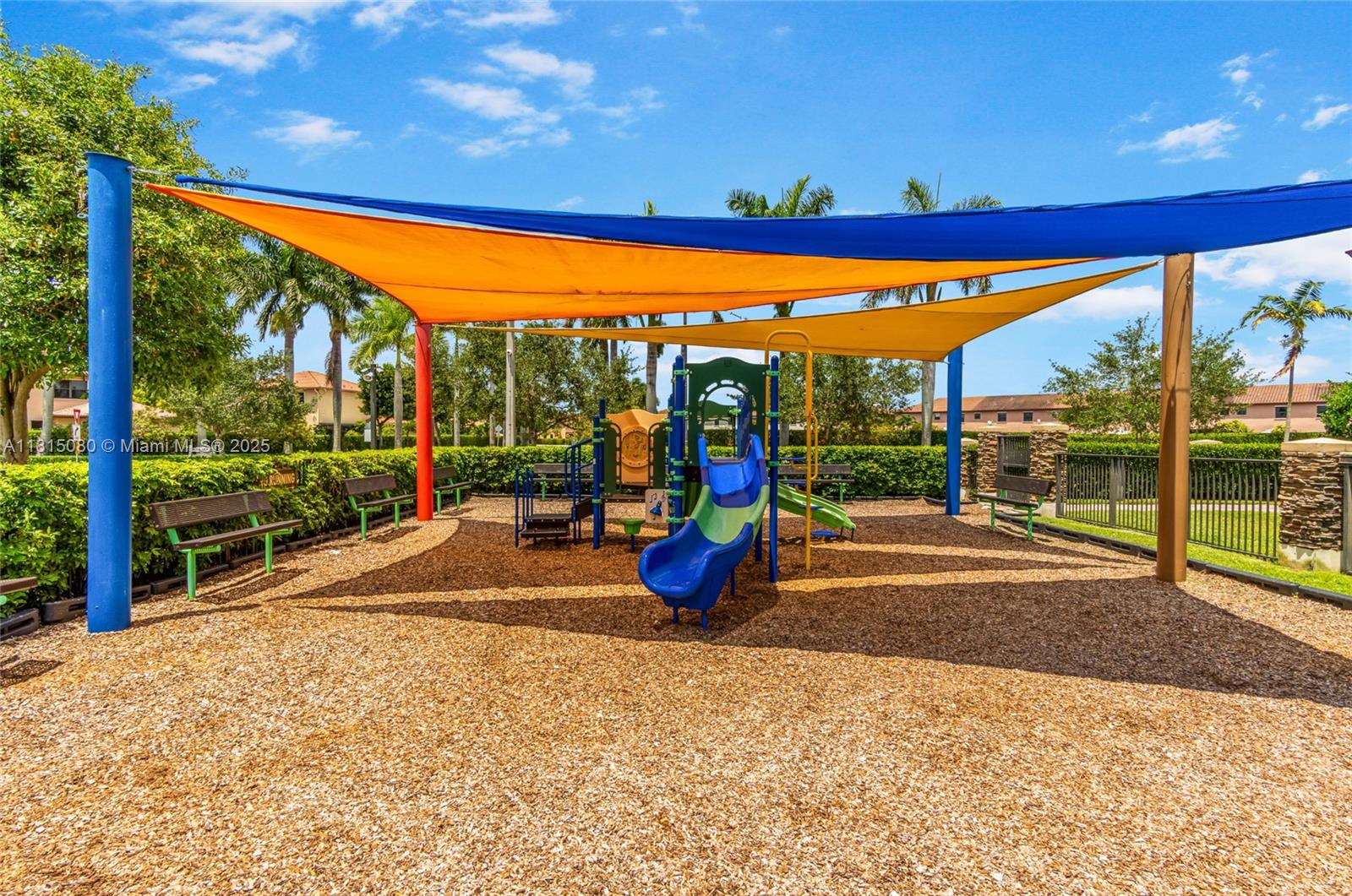 BAYWINDS OF ABACO - Residential