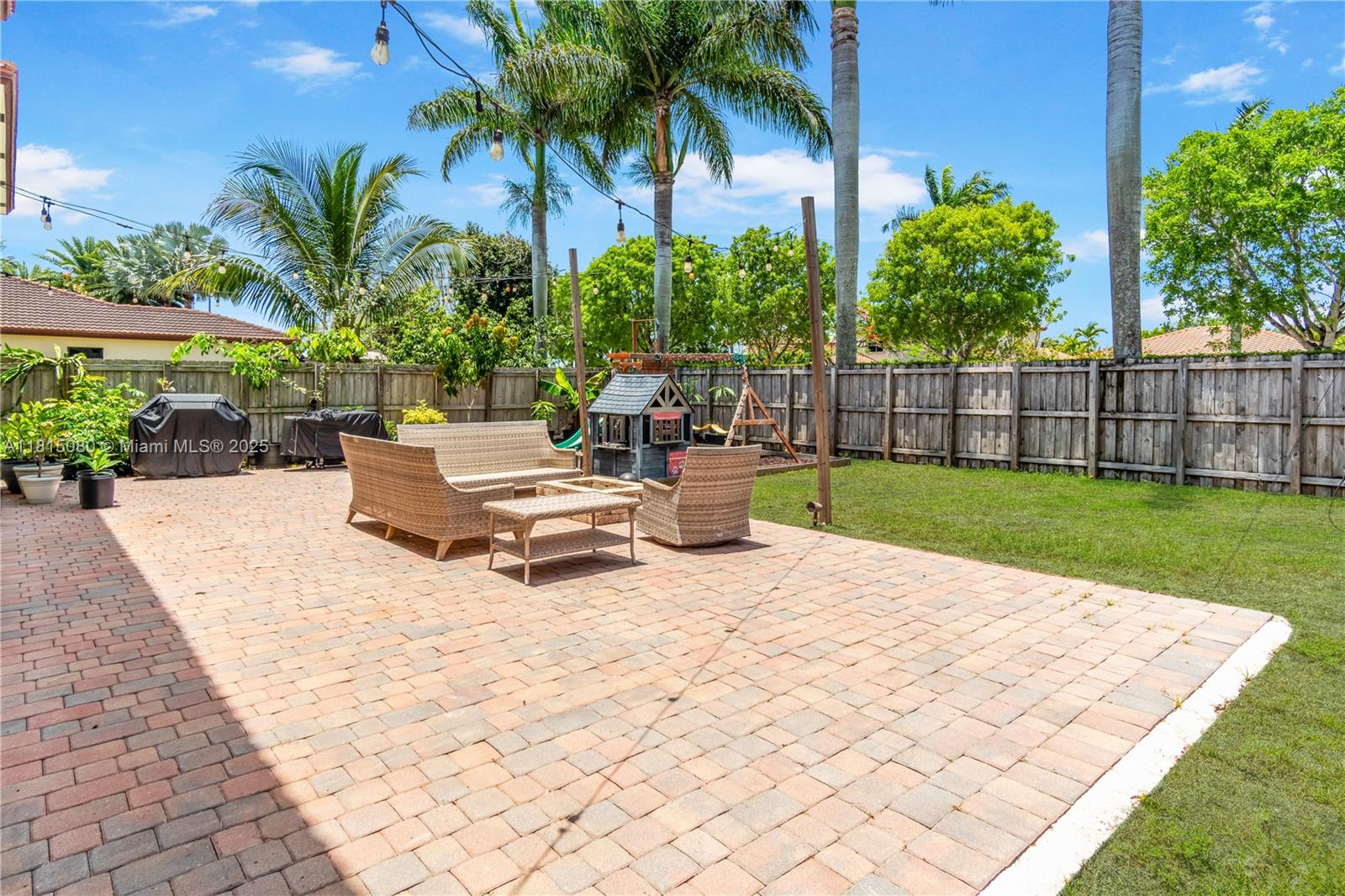 BAYWINDS OF ABACO - Residential