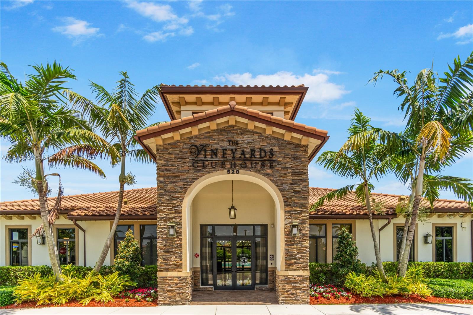 BAYWINDS OF ABACO - Residential