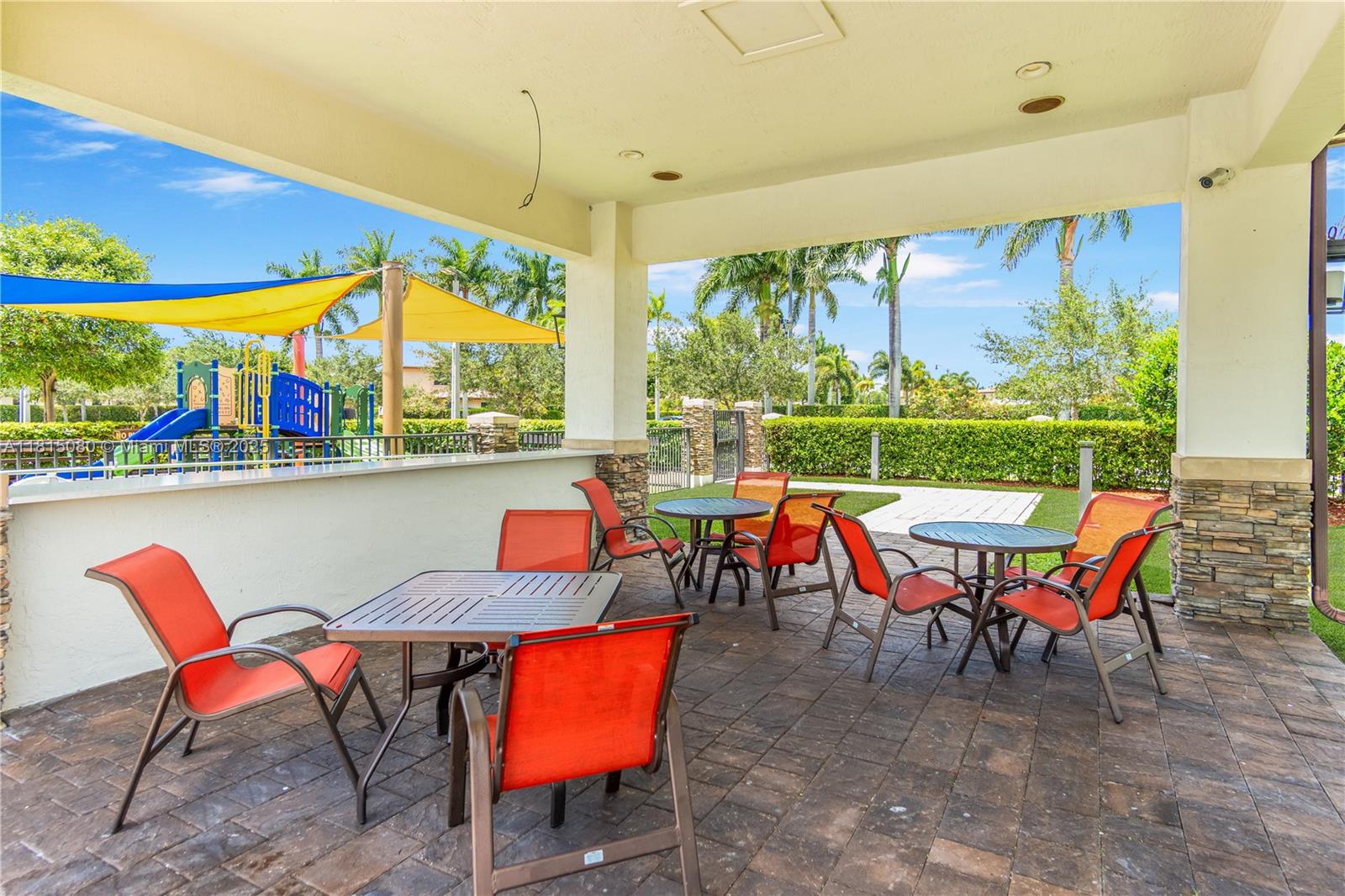 BAYWINDS OF ABACO - Residential