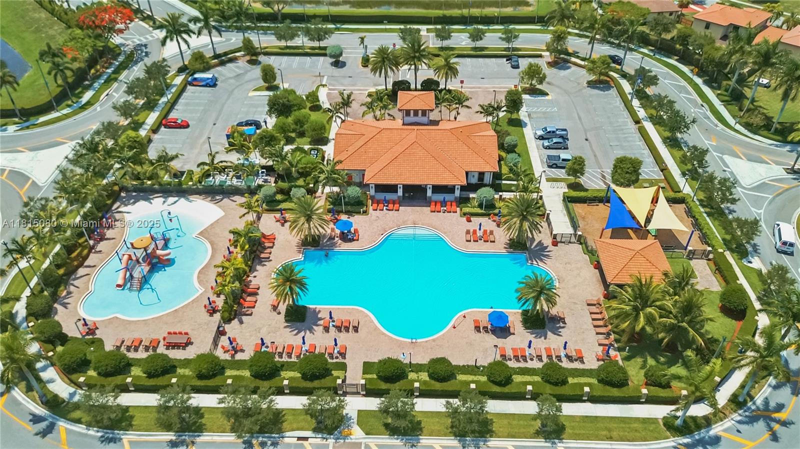 BAYWINDS OF ABACO - Residential