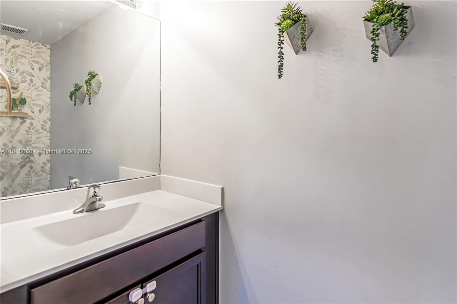 BAYWINDS OF ABACO - Residential