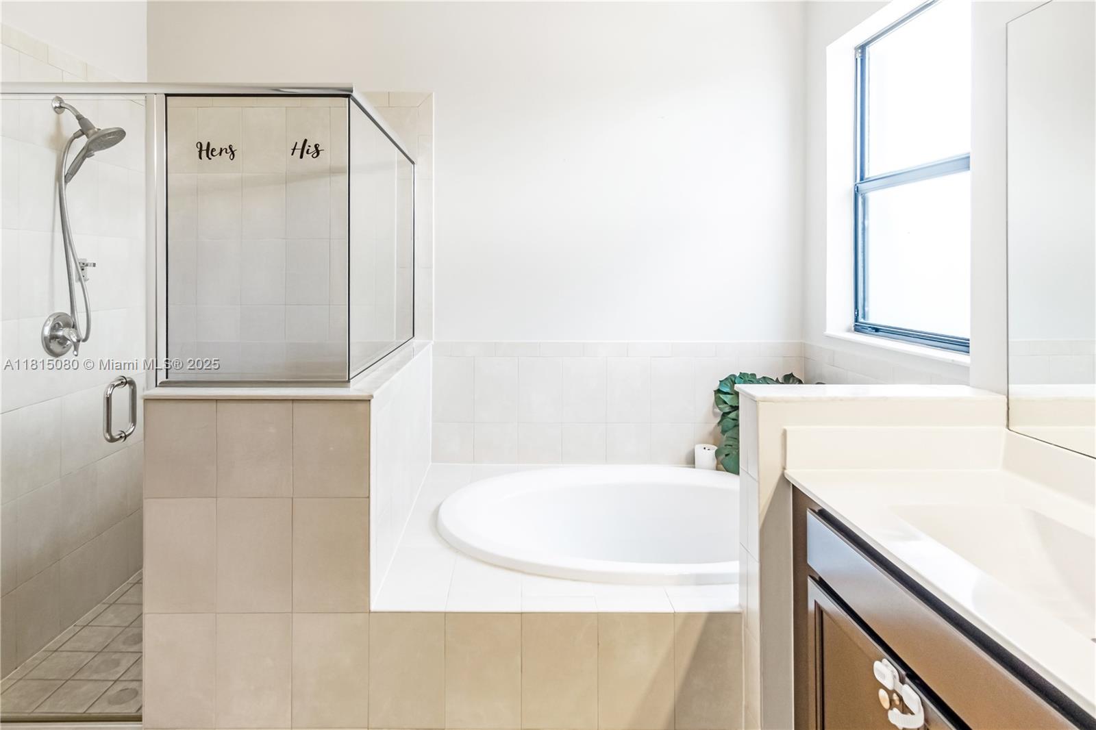 BAYWINDS OF ABACO - Residential