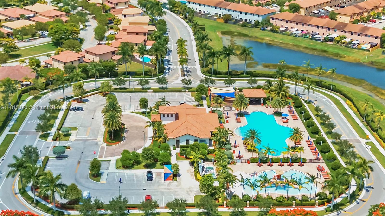 BAYWINDS OF ABACO - Residential