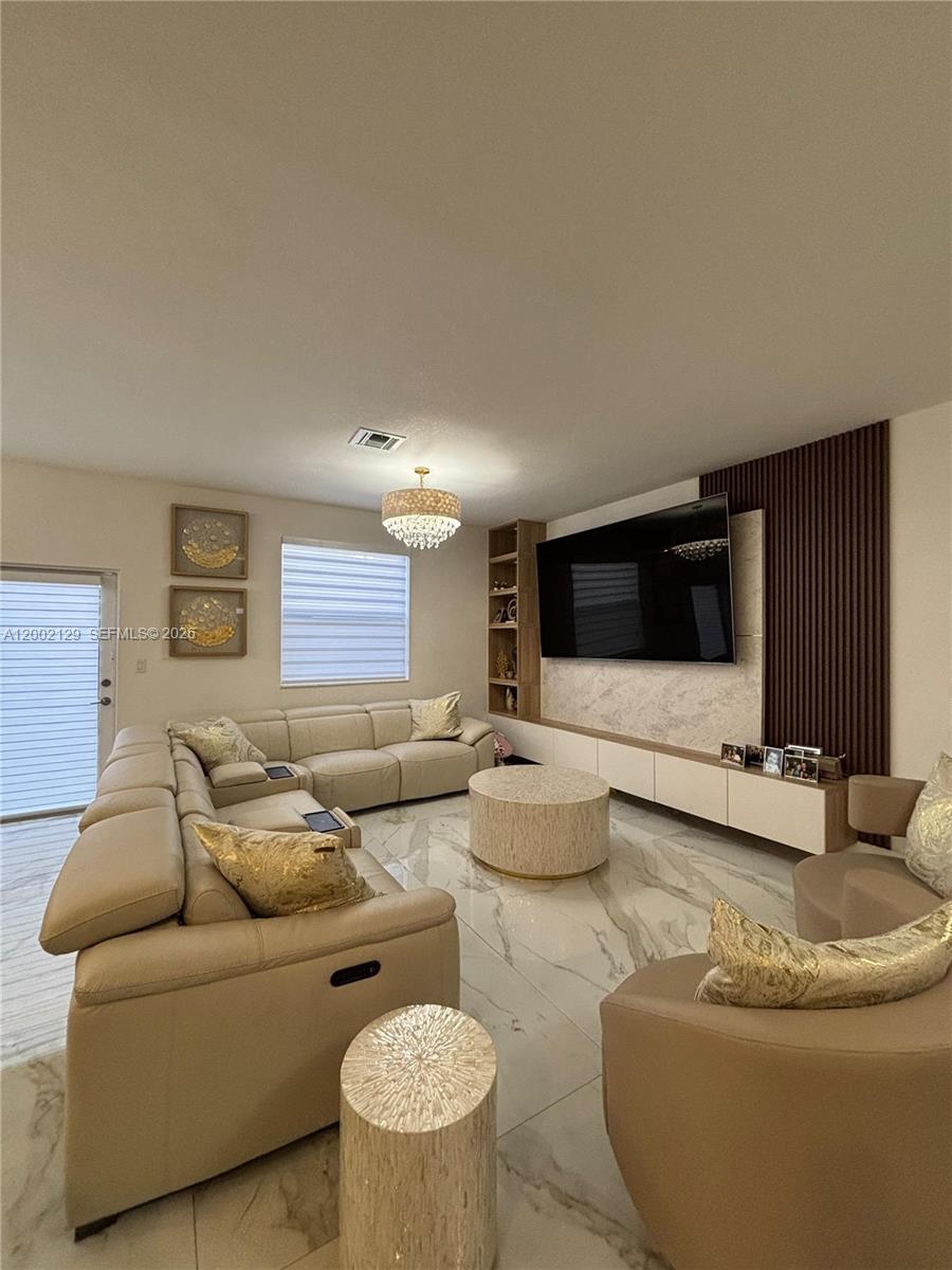 SALERNO COMMUNITY - Residential