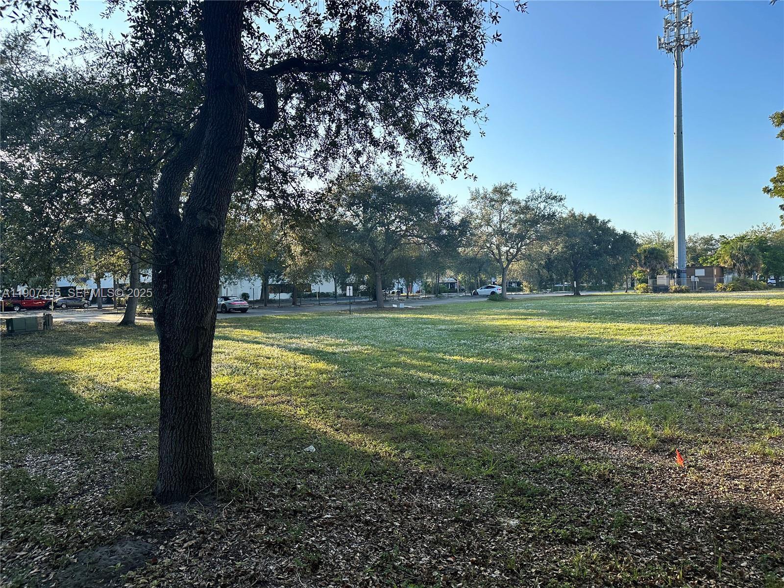 MIAMI LAKES IND PARK SEC - Commercial Sale