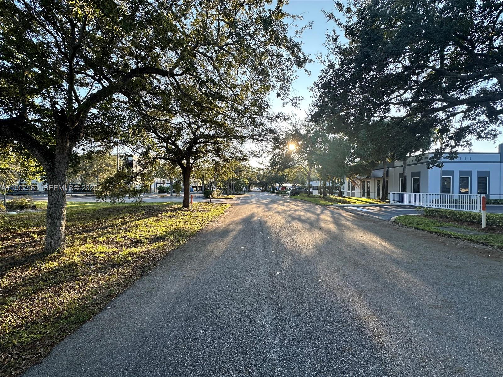 MIAMI LAKES IND PARK SEC - Commercial Sale